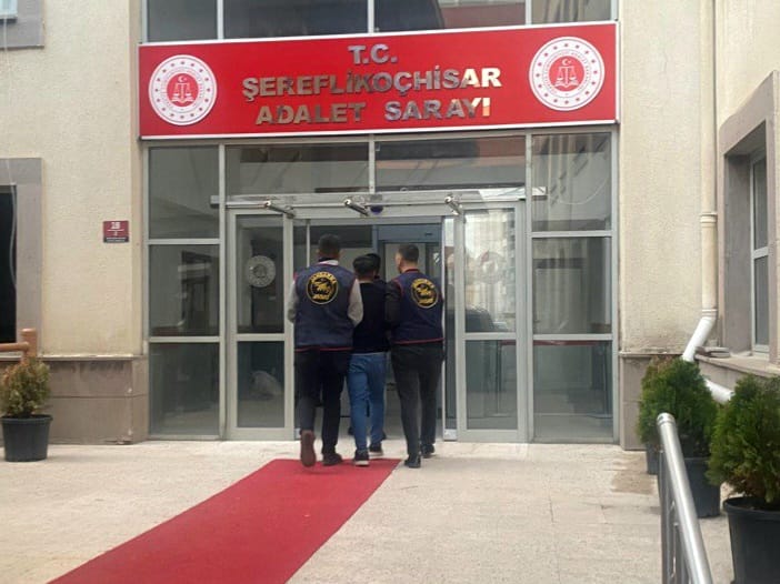 Aksaray'da Aranan Hırsız, Koçhisar'da Yakalandı